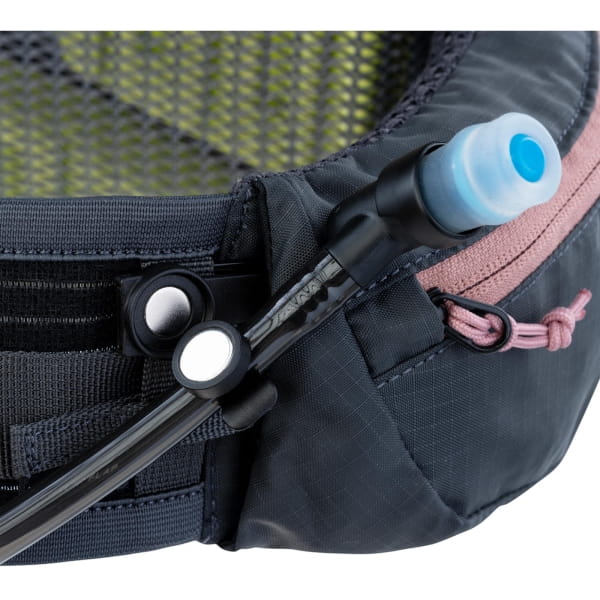 EVOC Hip Pack Pro 3 + 1,5 L Bladder - Gürteltasche dusty pink-carbon grey - Bild 22
